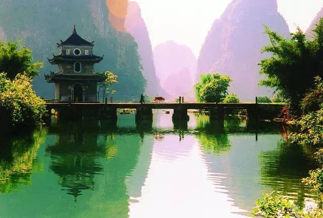 广西山水，阳光洒青石——广西自然风光一瞥