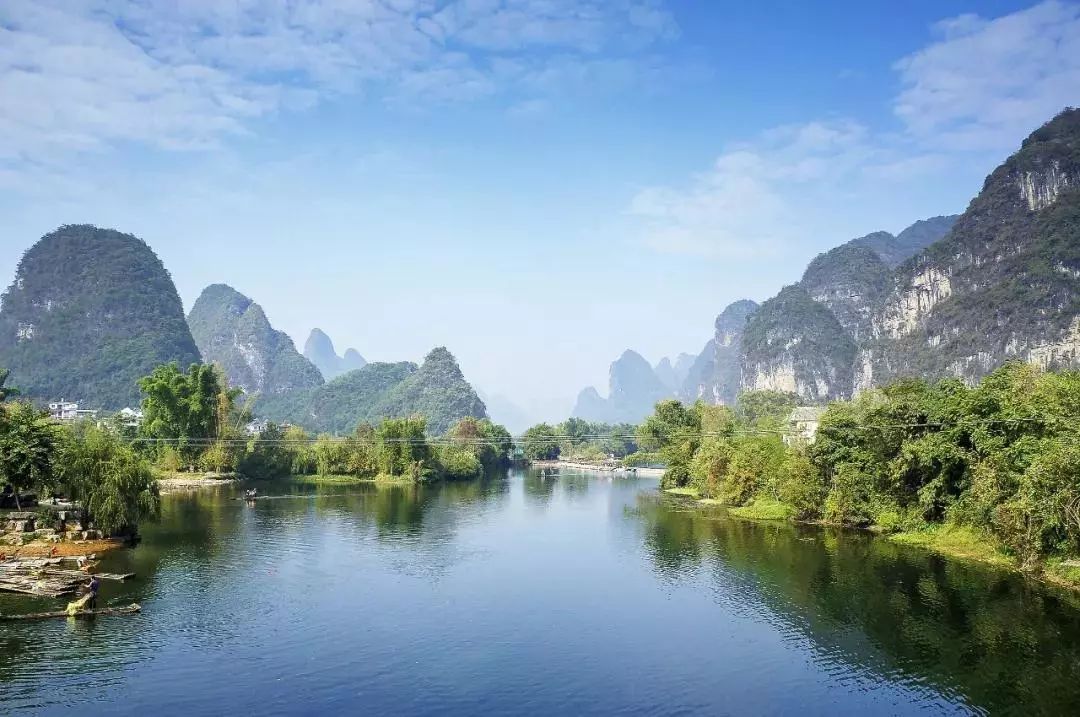 广西山水,阳光洒青石——广西自然风光一瞥